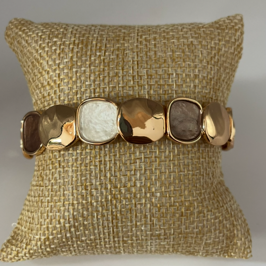 Elegante elastisch vergulde rosé gouden armband( binnenkant maat 6,5 cm )