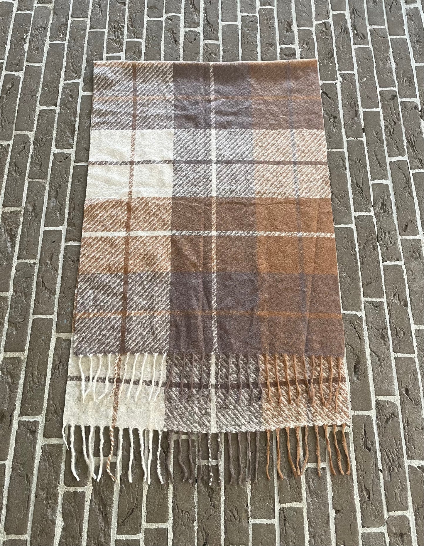 Winter / sjaal ruit oker/beige/creme 1.80 x 62 Exl. kwastjes heerlijk zacht!