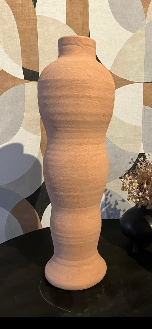 Vaas kate S terracotta aardewerk 38 h x11 b