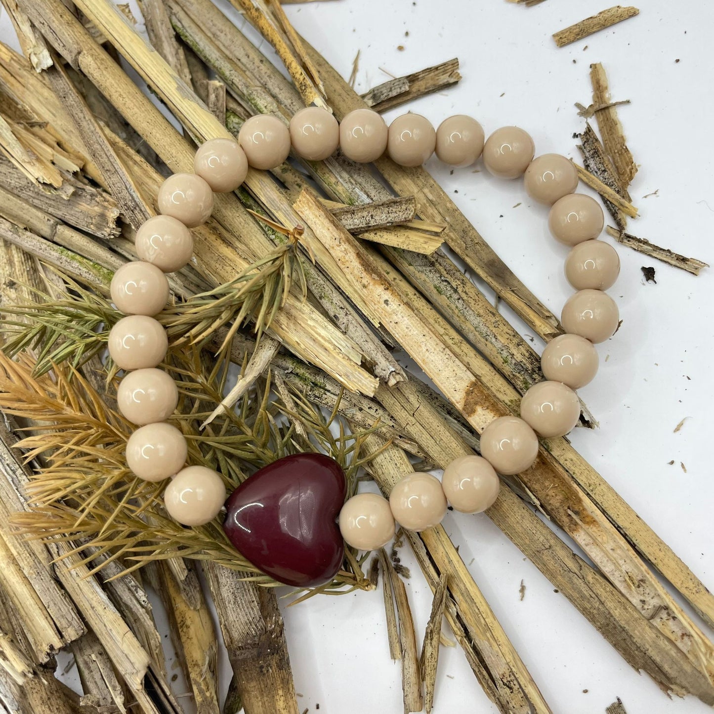 Stretch kralen armband met hartje